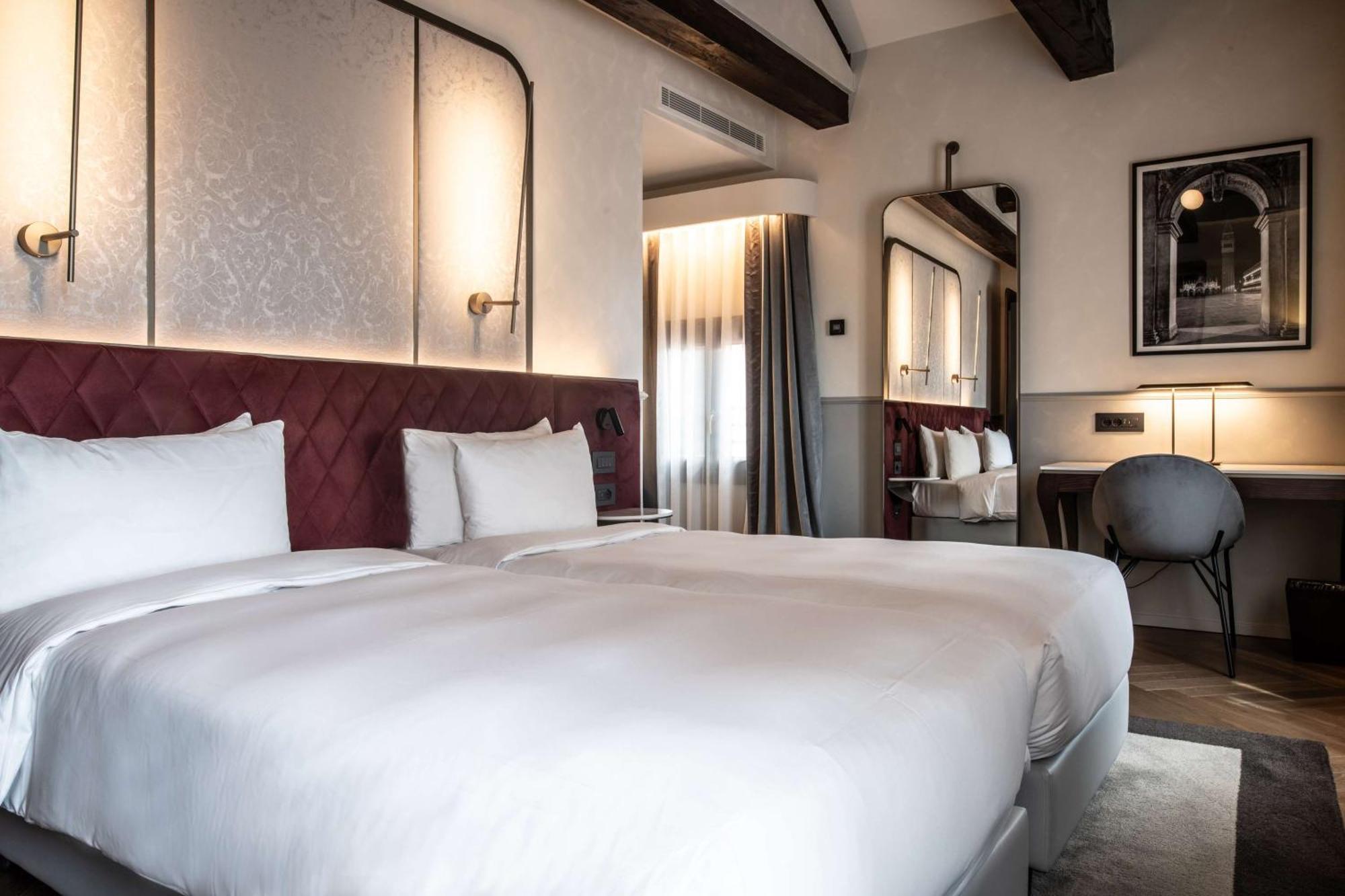 Radisson Collection Hotel, Palazzo Nani ונציה מראה חיצוני תמונה Deluxe room